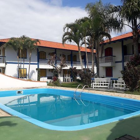 Апарт отель Residencial Colonial Amarelo A 150M Da Praia De Mariscal Бомбиньяс Экстерьер фото