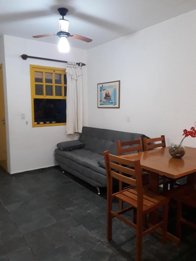 Апарт отель Residencial Colonial Amarelo A 150M Da Praia De Mariscal Бомбиньяс Экстерьер фото